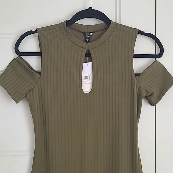 GUESS cold shoulder Carson dress - Picture 2 of 5